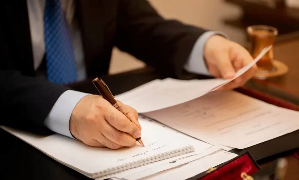 Legal Requirements for Real Estate Services 