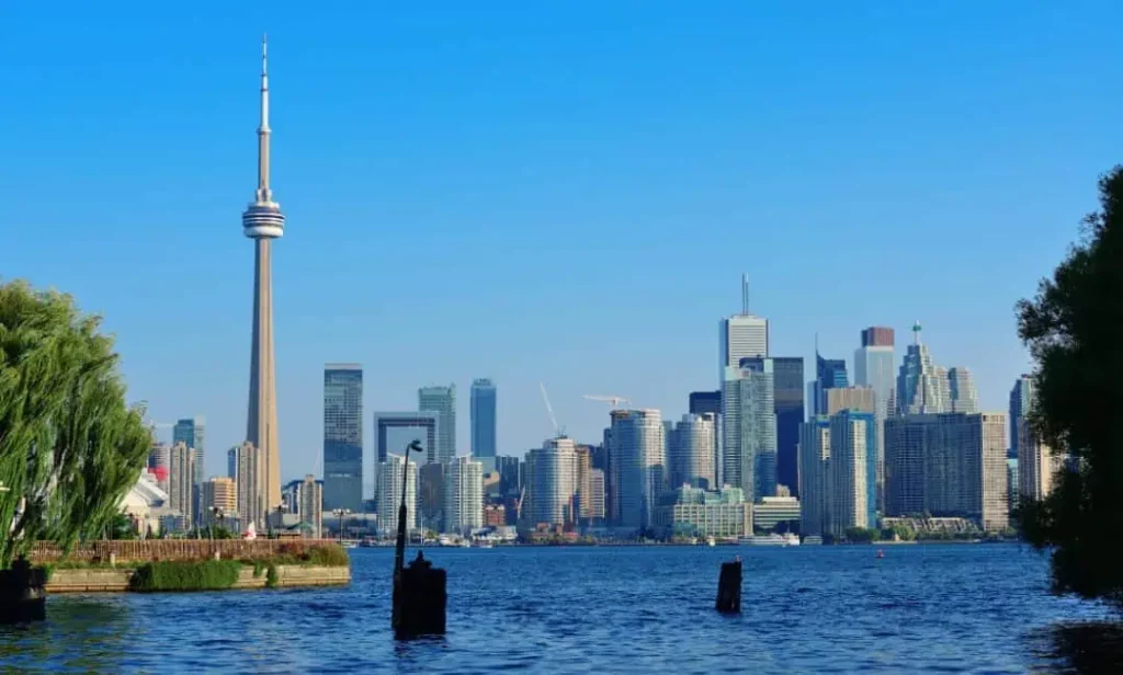 Best Areas to Live in Toronto - Ultimate Neighborhood Guide
